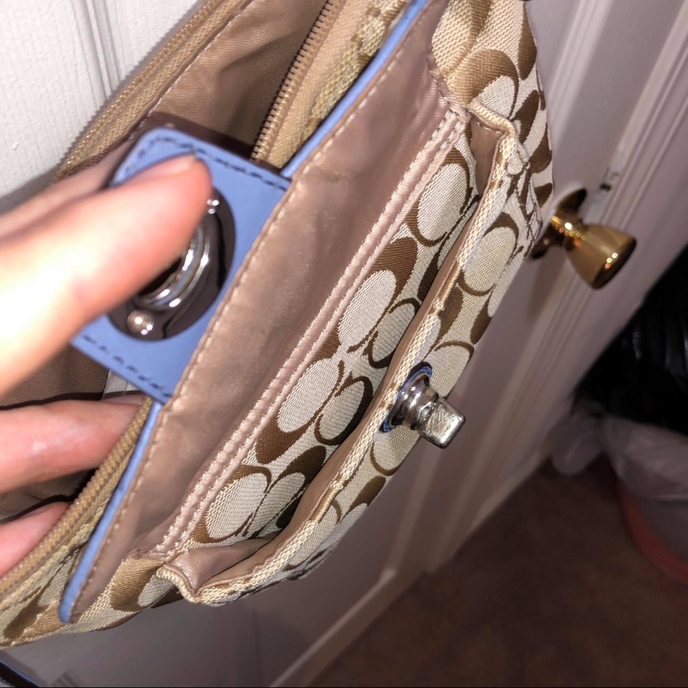 Coach Crossbody Purse with Turnlock - Picture 5 of 7